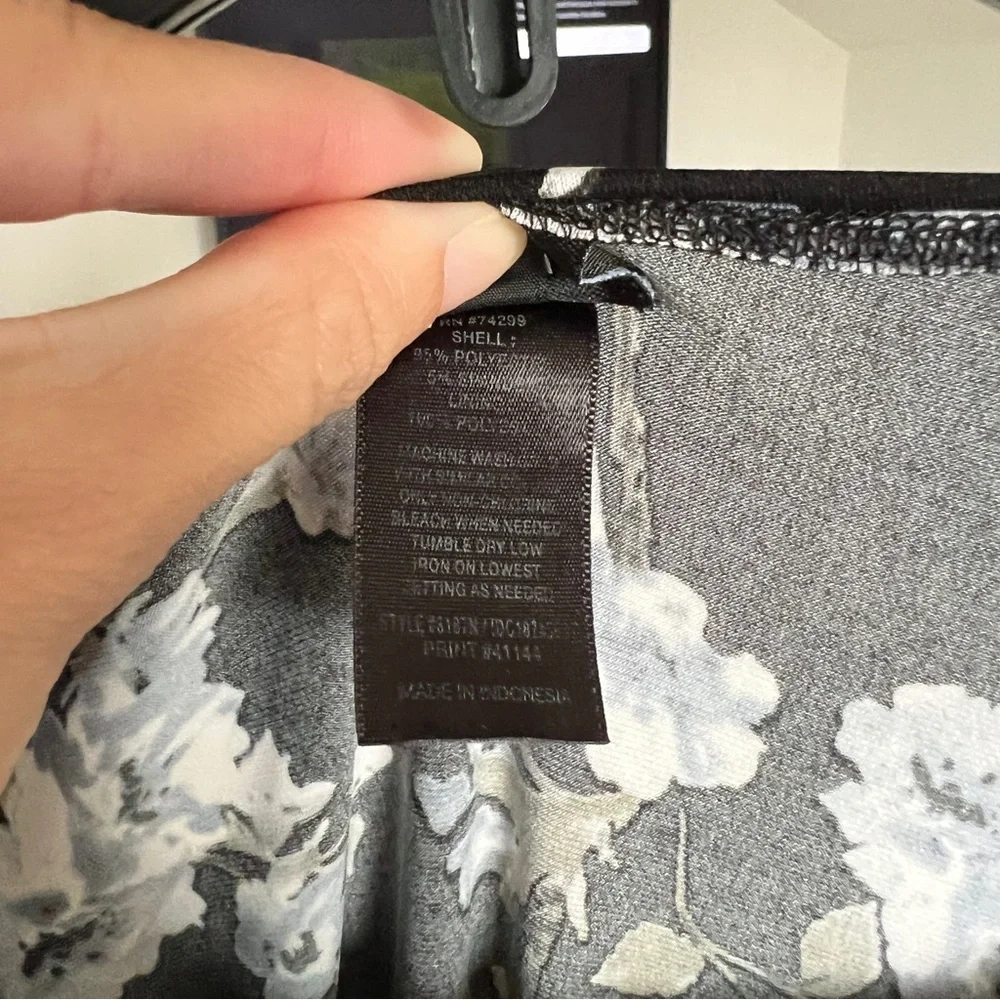 Vintage Floral Ruched Midi Dress Black Blue White Cap Sleeve 90s Cottagecore SM - Picture 9 of 9